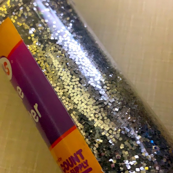 NWT 5 plastic Glitter easy shake - Picture 6 of 9